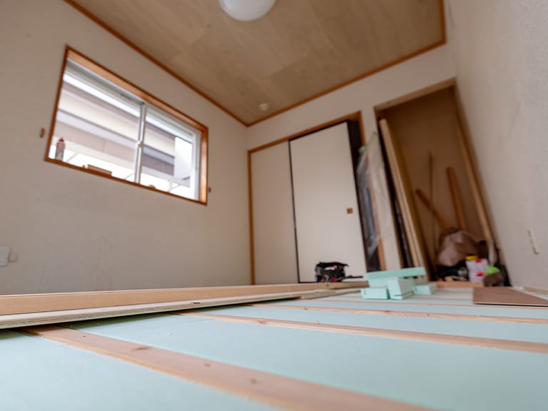 写真:リフォーム作業